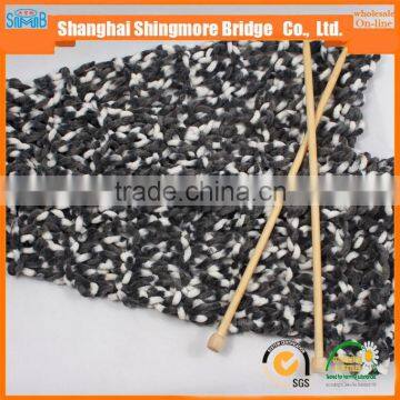 China Supplier of Novelty Yarn Hot Wholesale 100 Polyester Chenille Knitting Yarn on a Low Yarn Price List photo-6