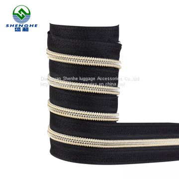 Wholesale hot selling luggage accessories and bag parts 5 10 Plain Plastic coil nylon zipper