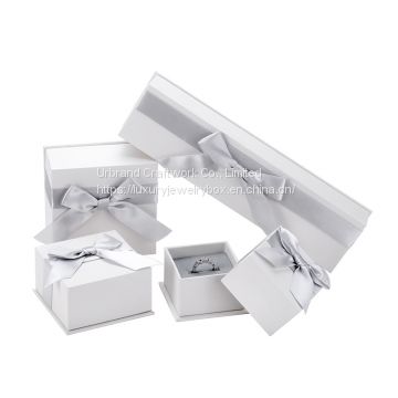 Paper Square Package Case Bowknot Jewelry Necklace Bracelet Present Gift Box With Custom Color and Logo.