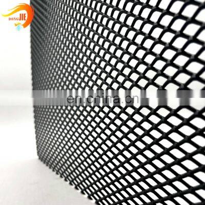 Strong diamond-shaped hole flattened expanded metal mesh