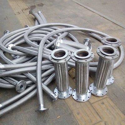 Metallschlauch für industrielle Rohrleitungen