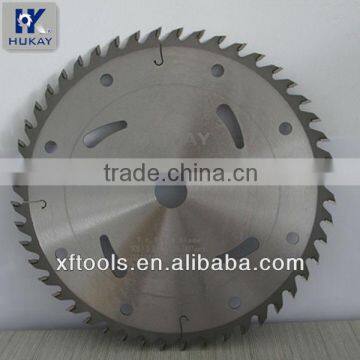 Multi-ripping saw blade for solid wood