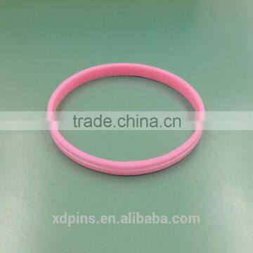 Personality Design Simple Pink Silicone Wristband photo-2