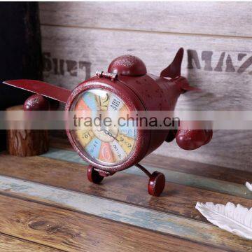 European style polyresin aircraft shape clock with rust stain effect