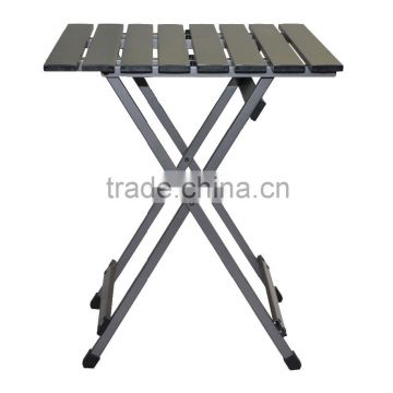 Folding aluminum table