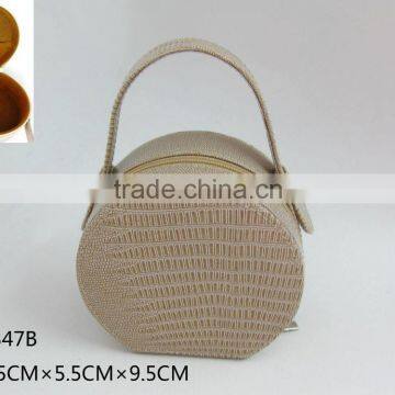 Round Cosmetic Box in Bamboo Looking photo-3