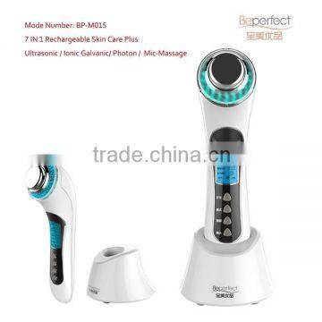 BP0153 New arrival Ultrasonic Iontophoresis phonton light Face beauty tool Improved smoother complexion