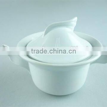 irregular sugar pot,white porcelain canister,small casserole