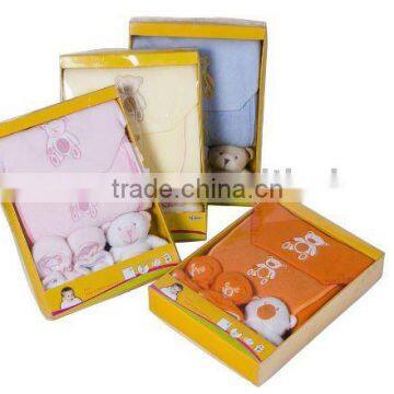 Baby 4pcs gift box/baby garments/baby clothes