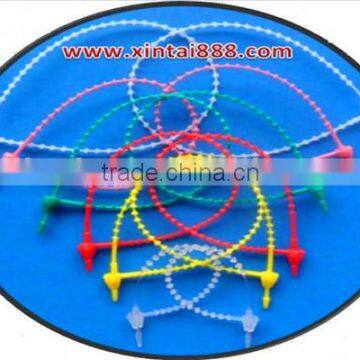 Booster New and Flexible Plastic Pearl Tie Made in China