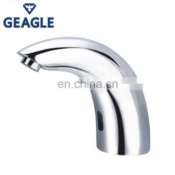 2018 Deck Mounted Automatic Basinr Hot Water Tap Sensor Kitchen Sink Faucet