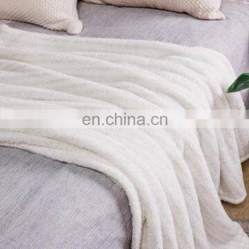 China Cheap Reversible Cream Color Plush Sherpa Blanket With Metallic Silver Yarn Knit Lurex photo-5