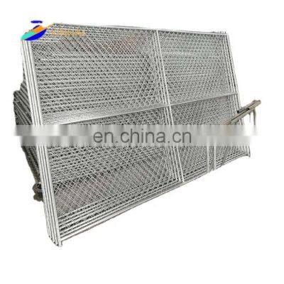 Low Carbon Steel Security Fence Hot Dipped Galvanized Fencing