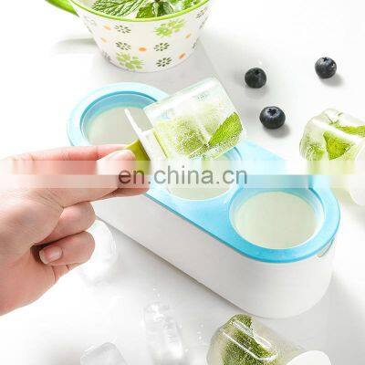 Manufacturing Sale Vertical Stick Solid Plastic Portable Small Circle Tiny Ice Cube Tray