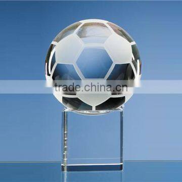 Popular soccer related gifts souvenirs desk top paperweight soccer ball crystal paperweight