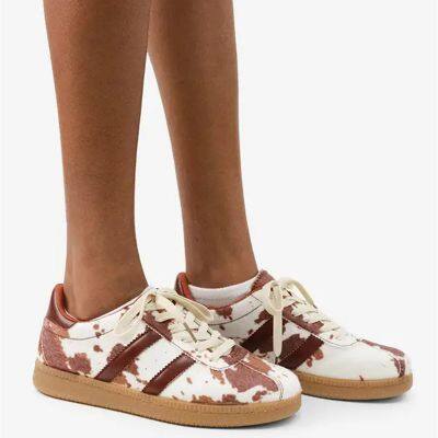 Women White Retro Animal Printed Faux Suede Contrast Detail Lace-up Shoes Color Black Suede PU Leather Color Block Trim Lace-up Casual Walking Shoes
