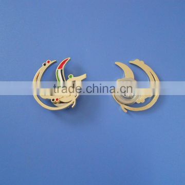 Soft Enamel Cut Out Hollow UAE Metal Badge with Round Magnet