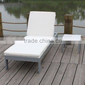 Aluminum Sun Lounger, with plastic wood for seat and backrest