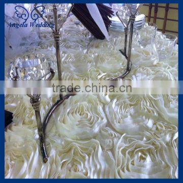 CL013A Wholesale Hot sale elegant wedding ivory rosette table cloth