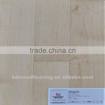 Value Natural Colour Maple engineered hardwood flooring