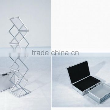 Aluminium Catalogue shelf with aluminium case