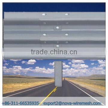 Traffic barrier dimension / traffic barrier height