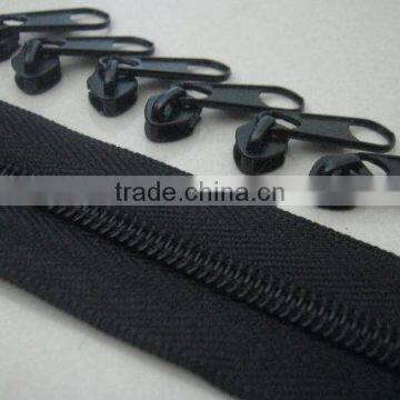 Zipper #5 with Pulls, Black Zipper by the Yard, 5# Nylon Zipper