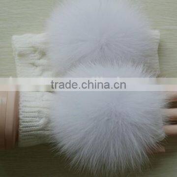 2017 HOT SELL personalized knitting muff with removable fox fur pompons/ fashion winter heated gloves mittens