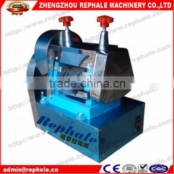 Rechargeable Sugarcane Juice Making Machine