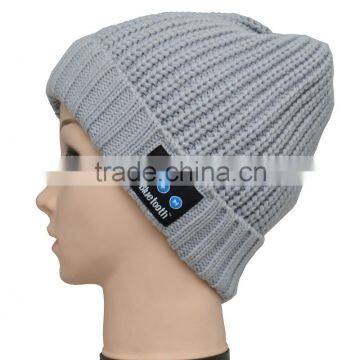 2015 fashion Knitted Bluetooth winter gift hat bluetooth with speakers