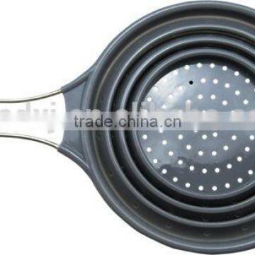 S Size Collapsible Silicone Strainer, Foldable Silicone Colander, Silicone Kitchen Tools Strainers,100% Food Grade photo-3