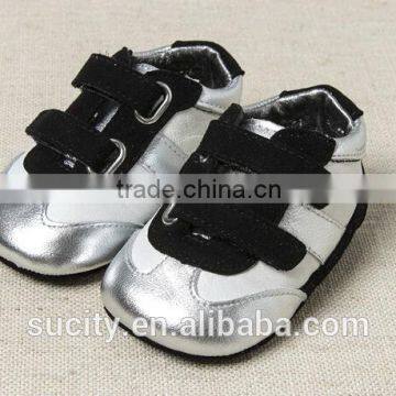 fashion casual kid shoe with hook and loop