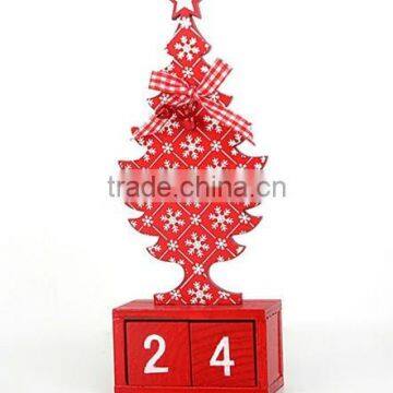 Wooden tree shaped calendar with snow printing and ribbon on topdesk decoration xmas gifts for home decoration tree kalendar