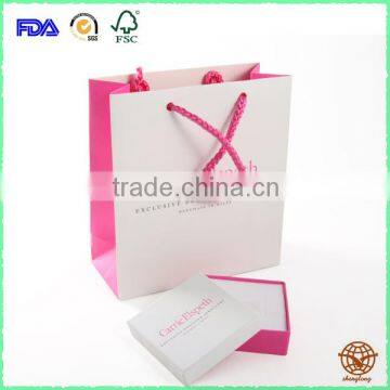 Luxury Custom Printed Matte Jewelry Box With Carrier Bag , Hot Selling Jewelry Box