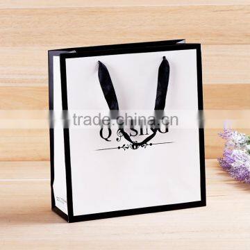 Alibaba wholesale white gift packaging bags, cheap beautiful bag