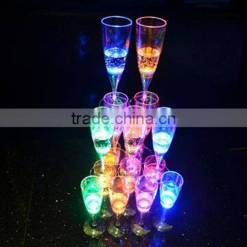 Multi-color Optional Promotional Liquid Active LED Light Champagne Glass With FDA Food Grade photo-2