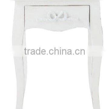Cheap bed side table or for livingroom