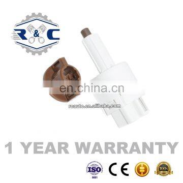 R&C High Quality Auto Brake Lighting Switches 8434069027 For Toyota Tacoma Scion 1.8L-4.7L l4 V6 Car Braking Light Switch photo-2