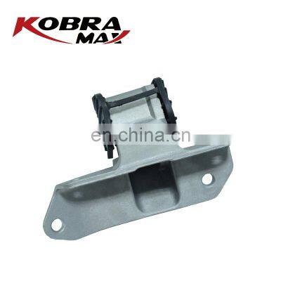 KKB000090 Auto Spare Parts Engine Mounting Fit For Land Rover Freelander Car Repair