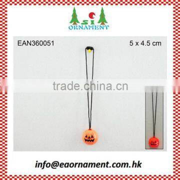 Pumpkin necklace with light as halloween accessory