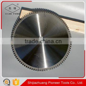 Alibaba supplier fine cutting tct disc saw blade for melamine cutting