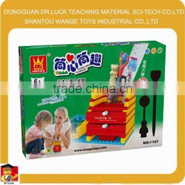 Construction block toy Block Set pencil vase