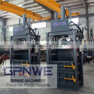 Hydraulic Vertical Plastic Bottle Compactor / Customized Bottle Baling Machine For Sale