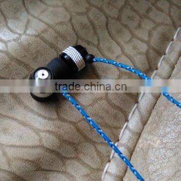 3.5mm plug metal headphone jack ,metal earbuds for mp3 moblie phone