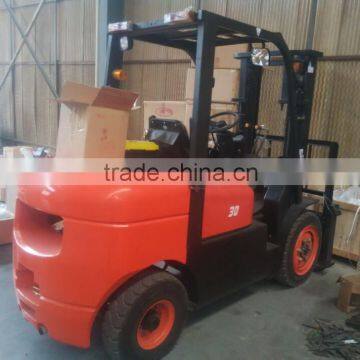 3.0T Diesel Forklift Truck With Japanese Engine photo-3