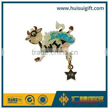 wholesale promotional fashionable glitter lapel pin custom metal souvenir badge