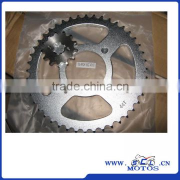 SCL-2013040249 Motorcycle Parts Chain Sprocket 43T APACHE Parts