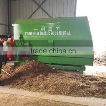 Dairy Farm TMR Feed Wagon