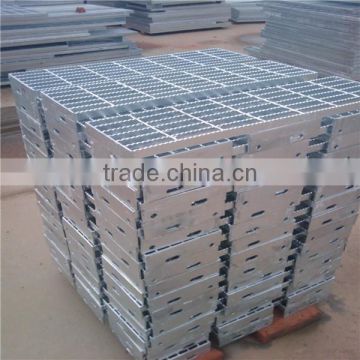 China factory supply hot sale steel steel deck grating / galvanized steel step plate / stair treads steel grating weight