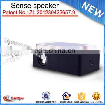 Amplifying Hindi New Song Wireless Audio Interaction Speaker Wireless For Promotion